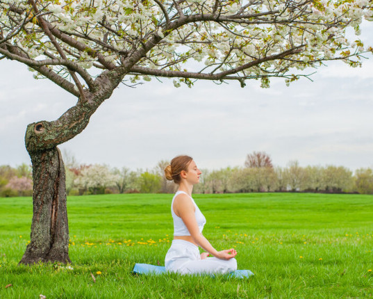 Pourquoi faire du yoga en plein air ?