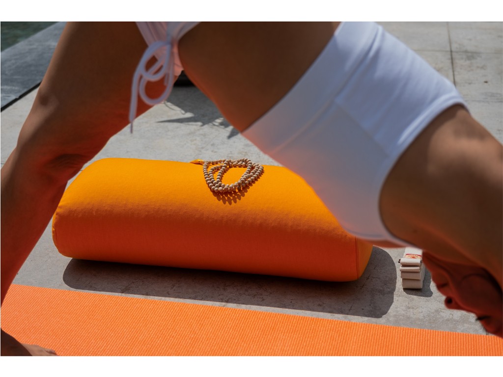 Ovales Yoga-Bolster DINKEL, 100 % Bio-Baumwolle, 60 cm x 15 cm x 30 cm Ekru