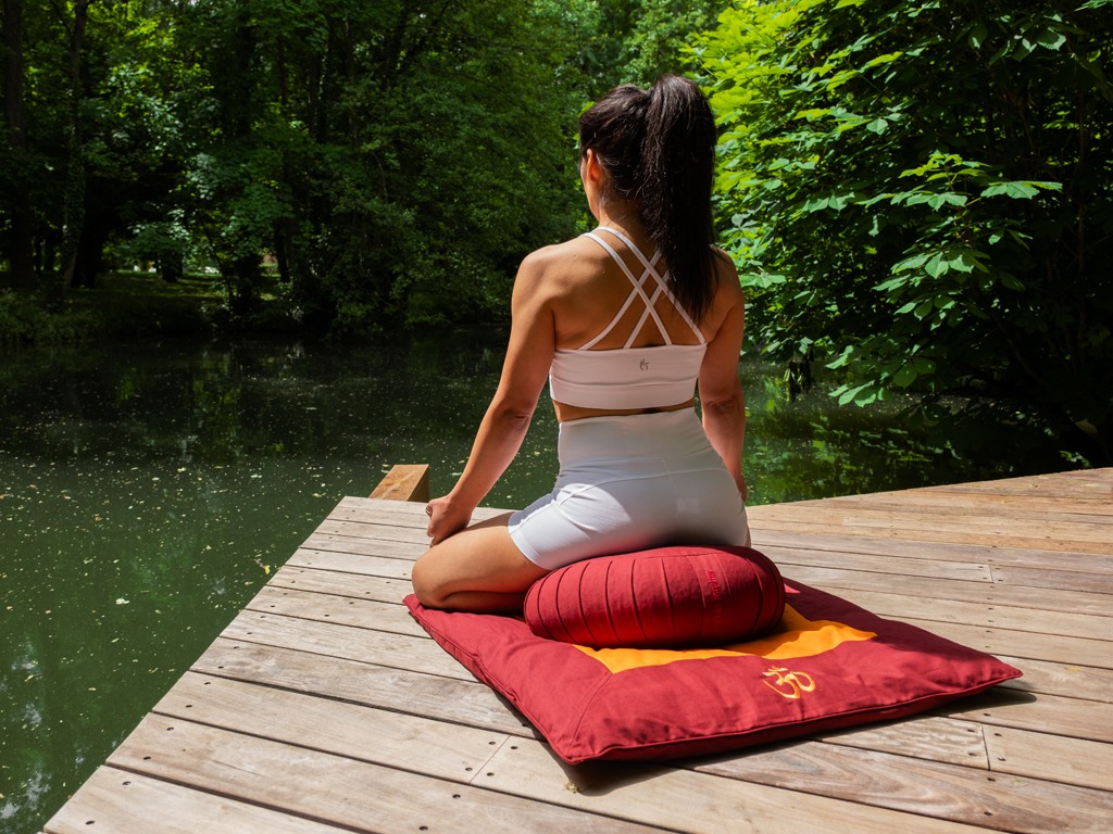 Coussin de Méditation Moon 100% coton Bio Bordeaux