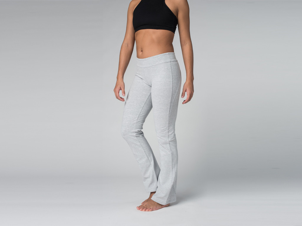 Chic yoga trousers – 95% Organic cotton and 5% Lycra Grey