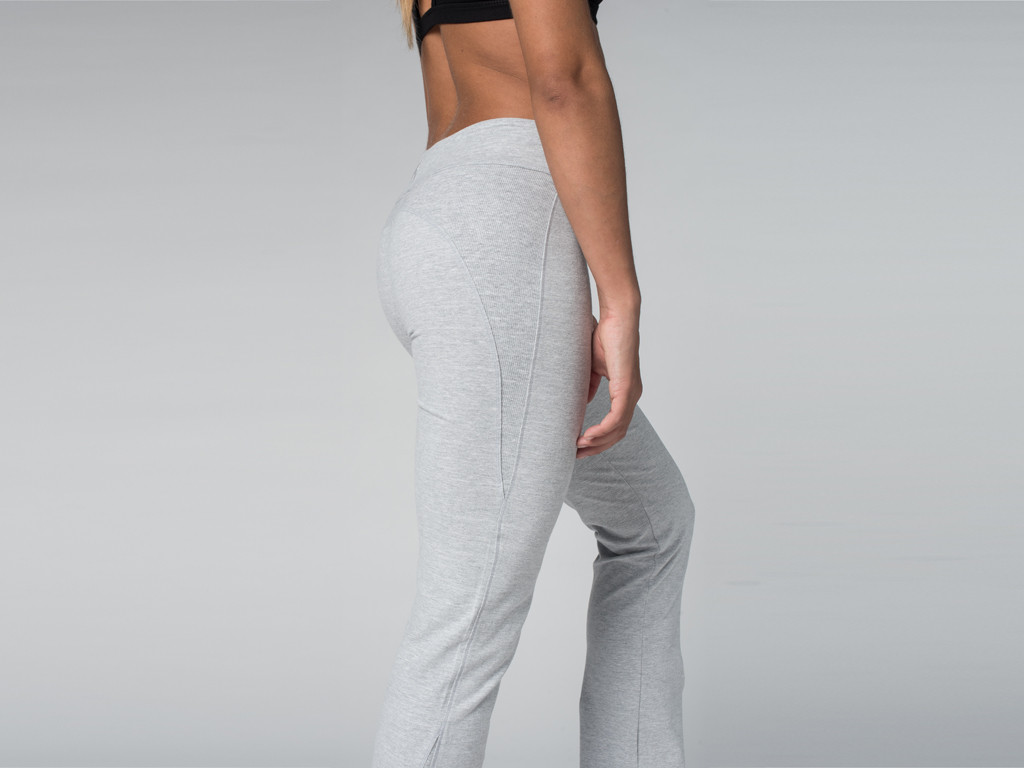 Pantalon de yoga Chic - 95% coton Bio et 5% Lycra Gris - Fin de Serie