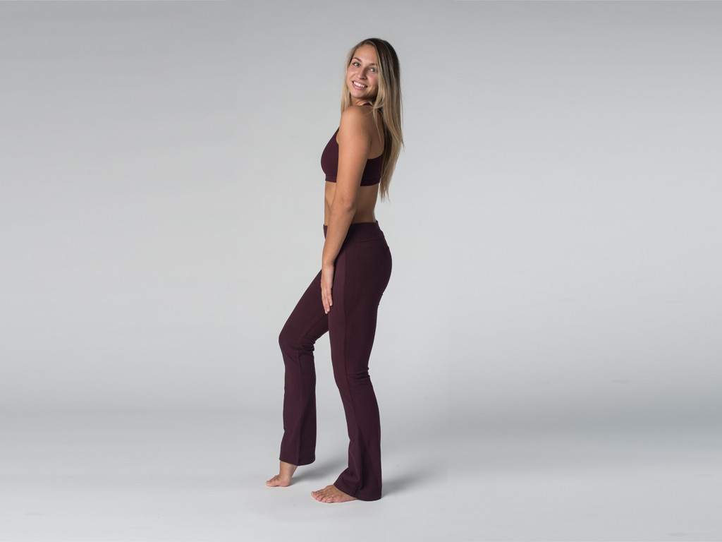 Schicke Yogahose – 95 % Bio-Baumwolle und 5 % Lycra Pflaume