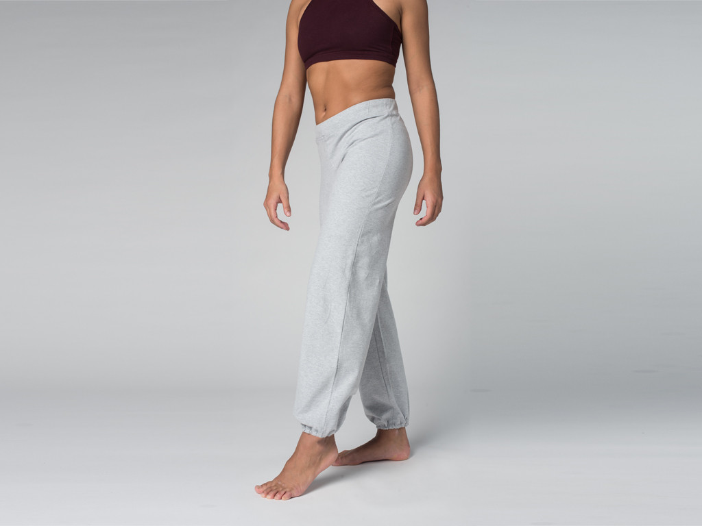 Coole Yogahose – 95 % Bio-Baumwolle und 5 % Lycra Grau