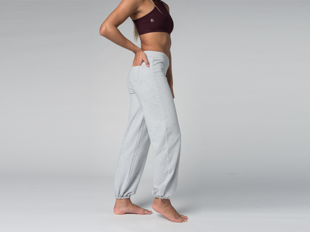 Coole Yogahose – 95 % Bio-Baumwolle und 5 % Lycra Grau