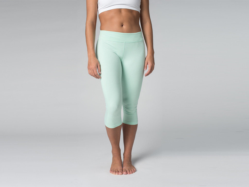 Pantalon de yoga Corsaire CAPRI 95% coton Bio et 5% Lycra Vert Lagon - Fin de Serie