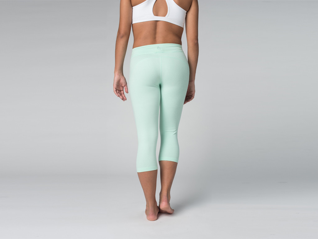 Pantalon de yoga Corsaire CAPRI 95% coton Bio et 5% Lycra Vert Lagon - Fin de Serie