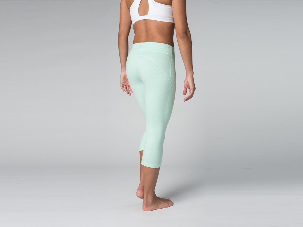 Pantalon de yoga Corsaire CAPRI 95% coton Bio et 5% Lycra Vert Lagon - Fin de Serie