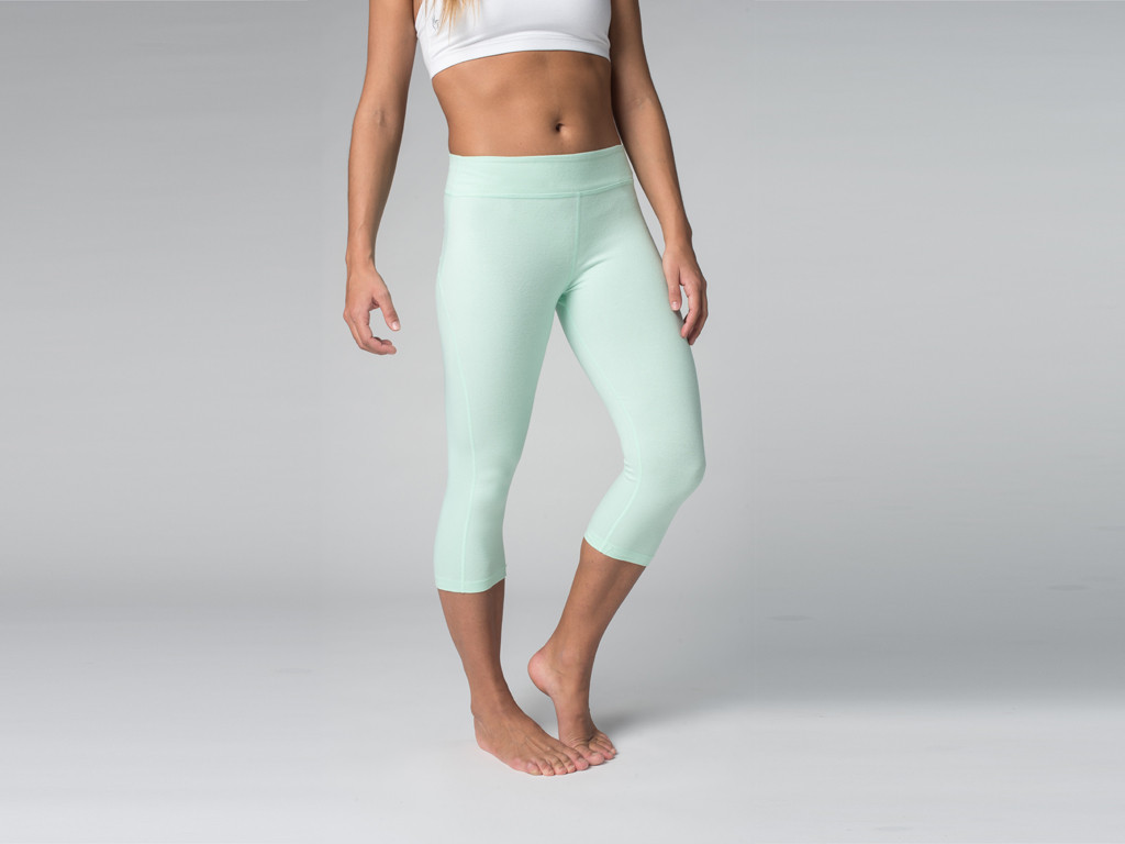 Pantalon de yoga Corsaire CAPRI 95% coton Bio et 5% Lycra Vert Lagon - Fin de Serie