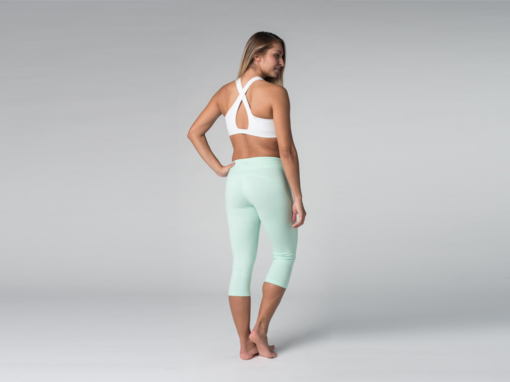 Pantalon de yoga Corsaire CAPRI 95% coton Bio et 5% Lycra Vert Lagon - Fin de Serie