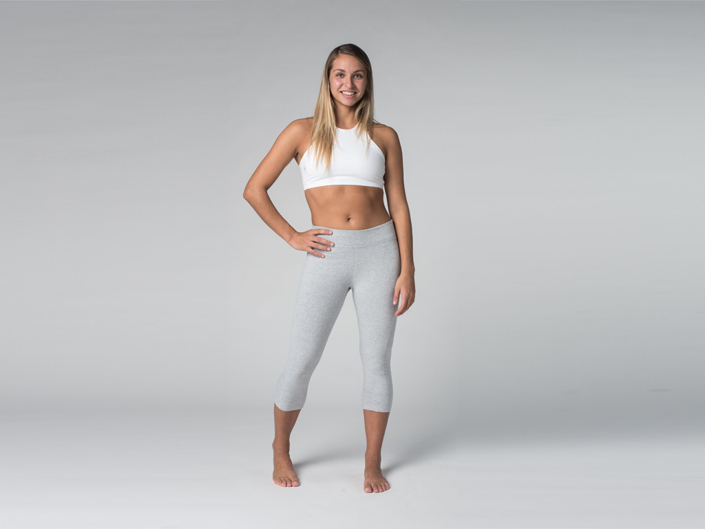 Pantalon de yoga Corsaire CAPRI 95% coton Bio et 5% Lycra Gris Perlé - Fin de Serie