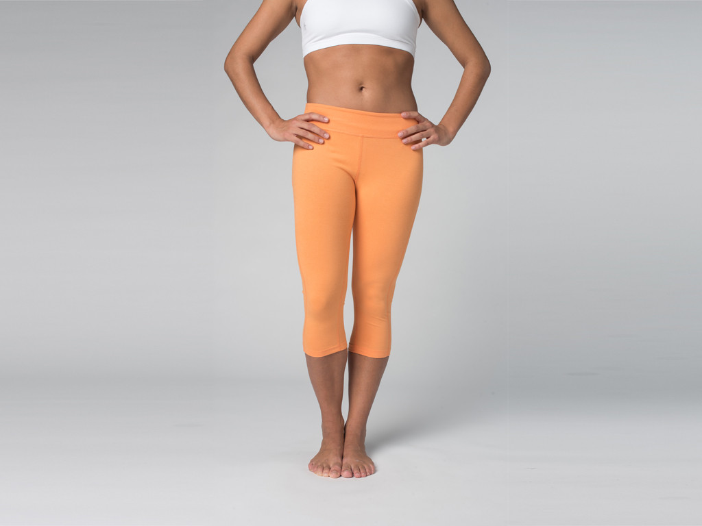 Pantalon de yoga Corsaire CAPRI 95% coton Bio et 5% Lycra Mango - Fin de Serie