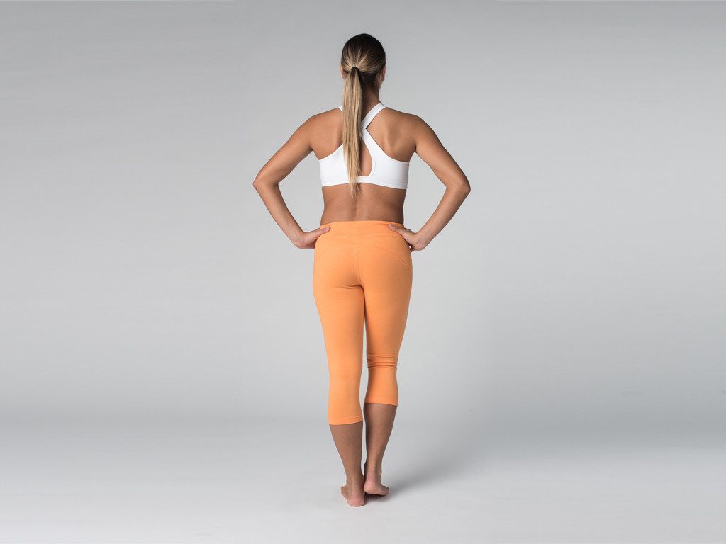 Pantalon de yoga Corsaire CAPRI 95% coton Bio et 5% Lycra Mango - Fin de Serie