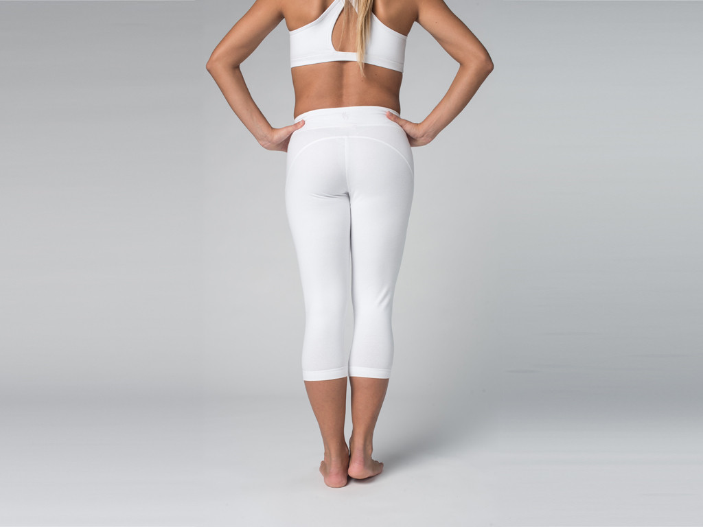 Pantalon de yoga Corsaire CAPRI 95% coton Bio et 5% Lycra Blanc - Fin de Serie