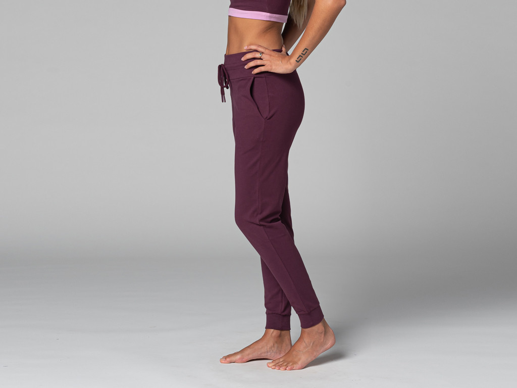 Jogg Damen-Yogahose – Bio Pflaume