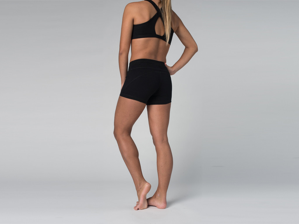 Short de yoga 95% coton Bio et 5% Lycra Noir - Fin de Serie
