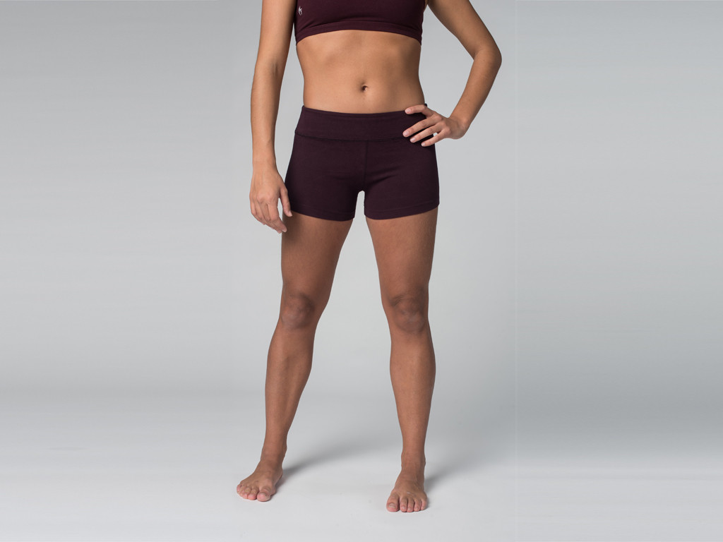 Short de yoga 95% coton Bio et 5% Lycra Prune - Fin de Serie