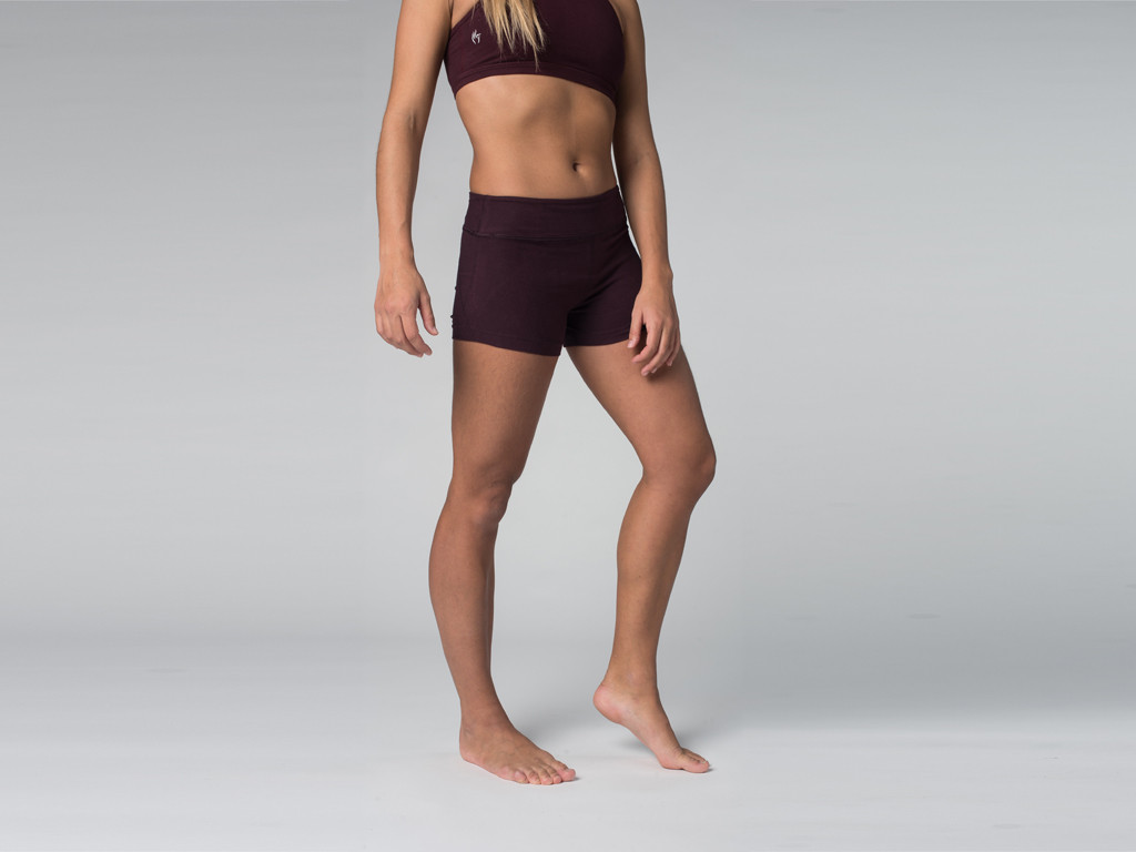 Short de yoga 95% coton Bio et 5% Lycra Prune - Fin de Serie