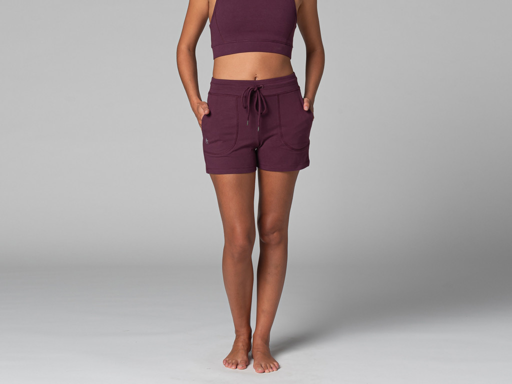 Coole Yoga-Shorts – Bio Pflaume