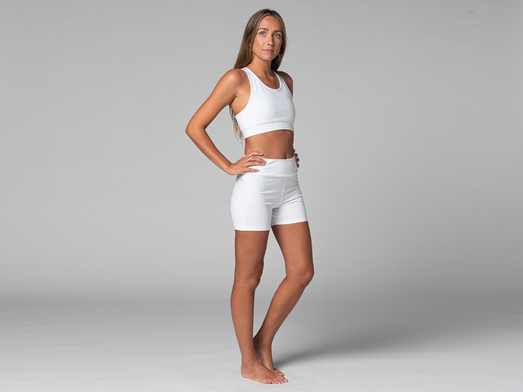 Schmale Yoga-Shorts – Bio Weiß