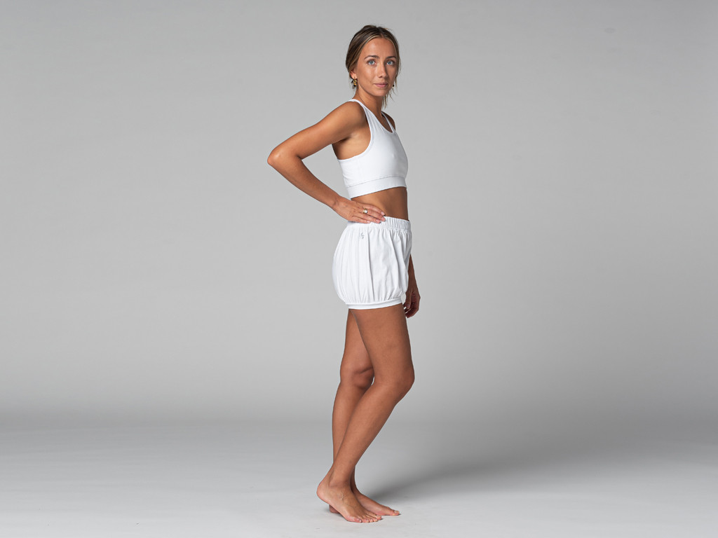 IYENGAR Yoga Short 95% Organic cotton and 5% Lycra White