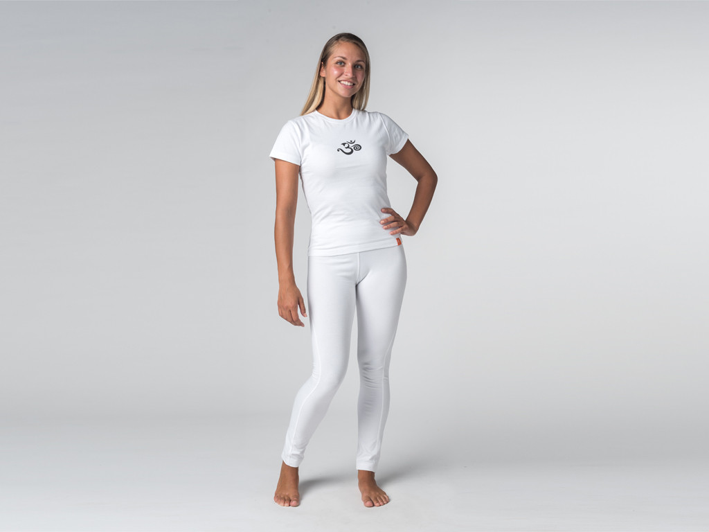 T-shirt manga curta em algodão orgânico - Om Branco - Fim da Série