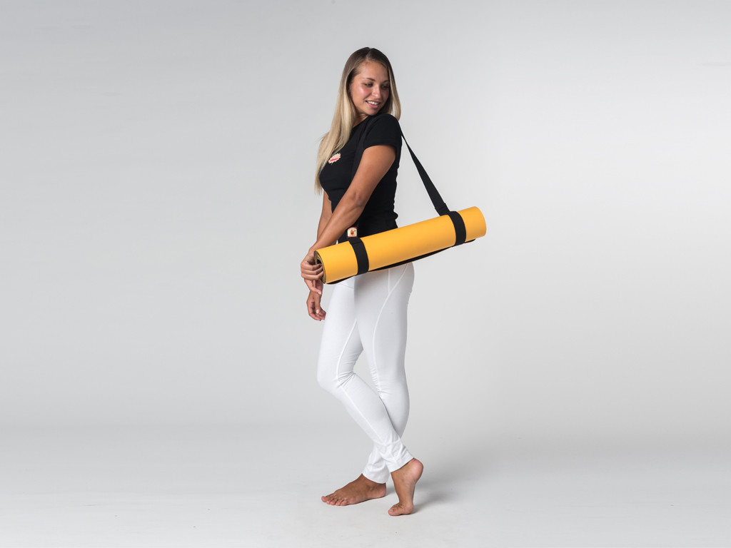 100% Organic cotton Tara short sleeve T-shirt – Lotus – Black Black - End of Series