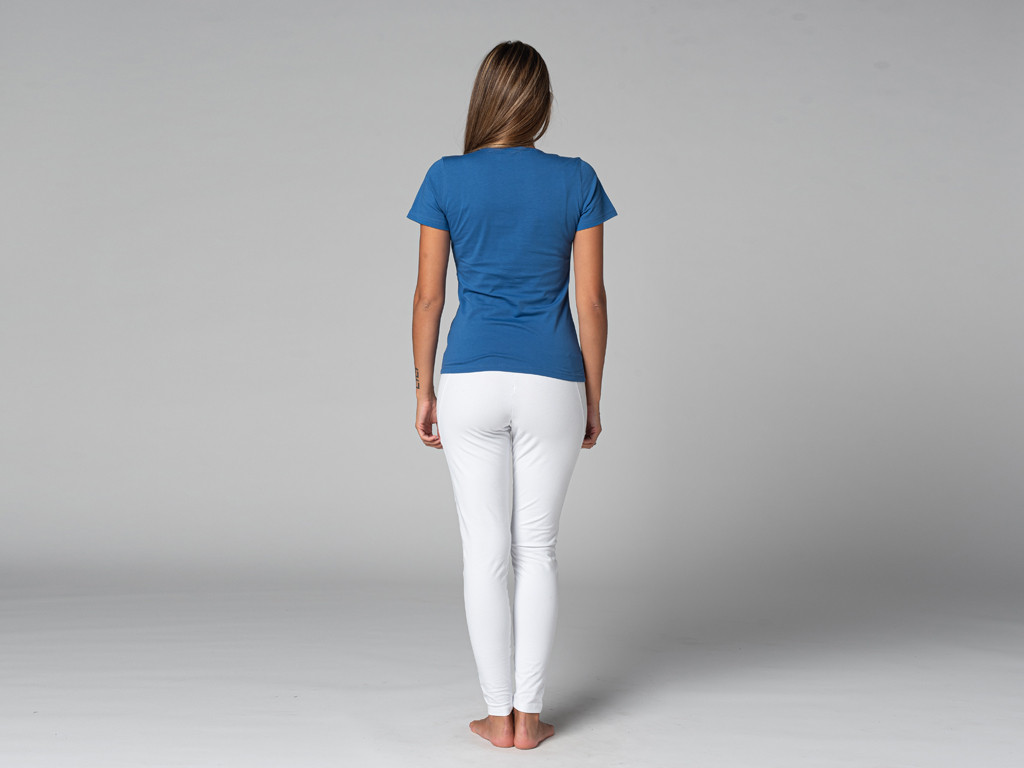 Camiseta TARA M/C com gola larga 100% orgânica Azul quente