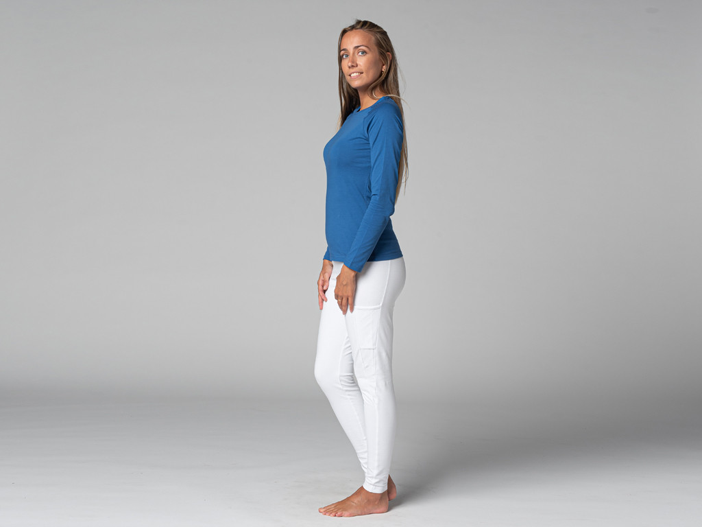 TARA T-Shirt M/L Fitted Collar Warm Blue