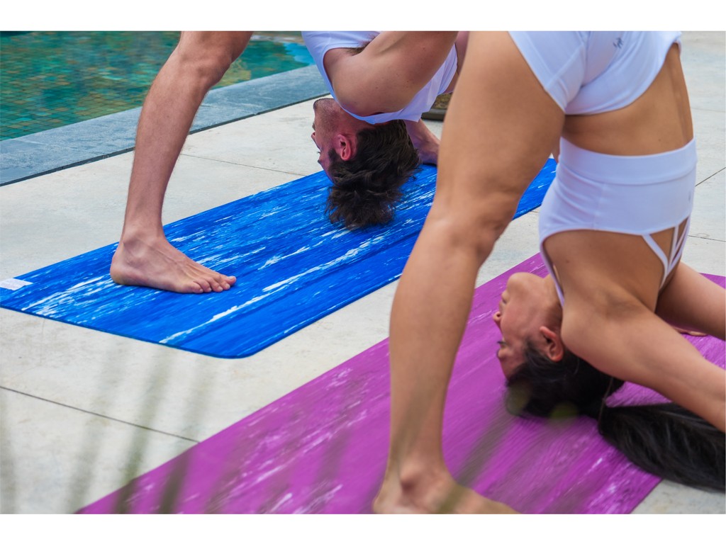 Tapis de Yoga Natural Mat 5mm 185 cm x 65 cm x 5 mm - Bleu et Blanc