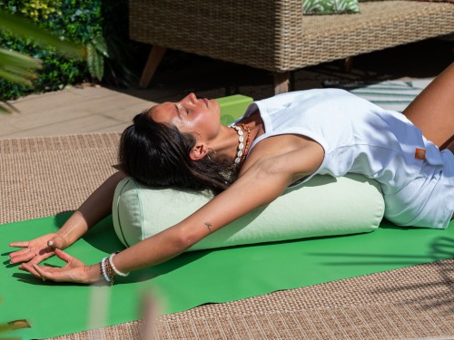 Article de Yoga Bolster de yoga Ovale EPEAUTRE 100 % coton Bio 60 cm x15 cm x 30 cm Rose Perlé
