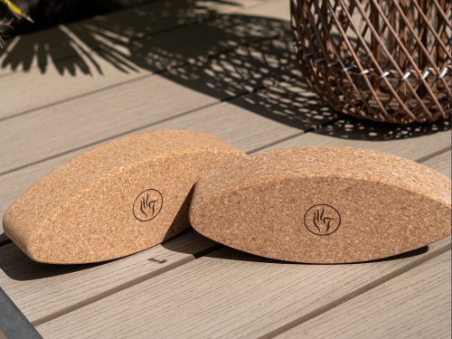Article de Yoga Brique liège ovale Egg 30.5cm x 12cm x 7.5cm