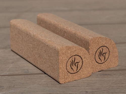 Article de Yoga Brique liège Quart de Lune 23cm x 8cm x 8cm