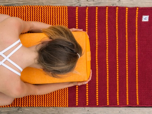 Article de Yoga Tapis de yoga Taj - Coton naturel - 2 m x 66 cm x 5mm Bordeaux/Safran