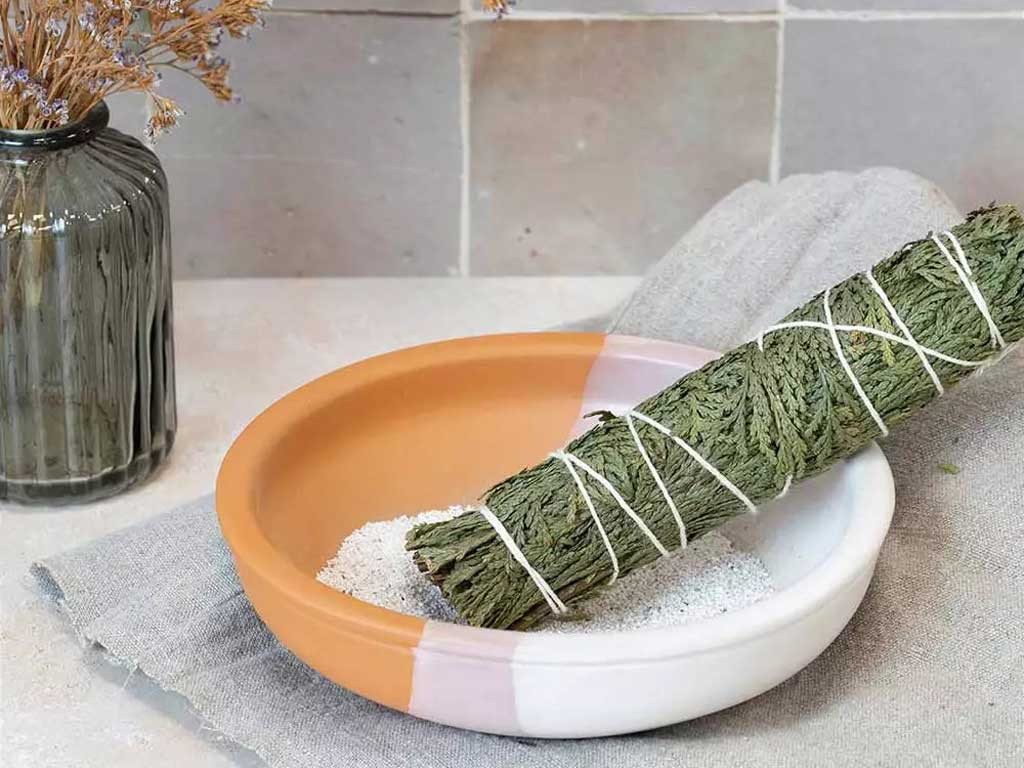 Vase rituel en terre cuite 15cm de diamètre x 5cm de hauteur